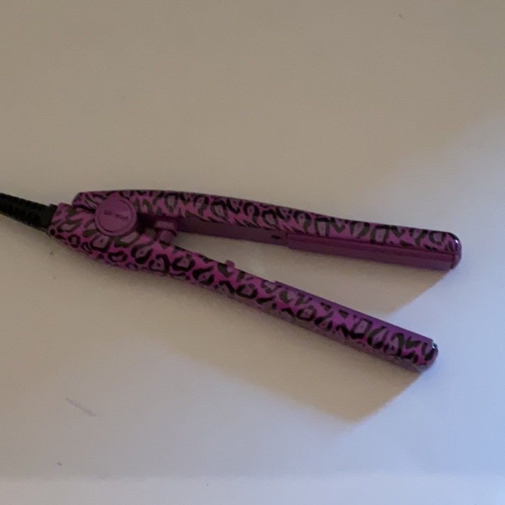IONIKD PURPLE animal print Mini Hair Straightener